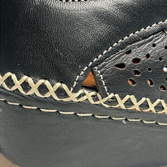 Spring Step Shoes Women's Size 7.5 Black Airy Roxela T-Strap Embroidery Sandals - Picture 9 of 12